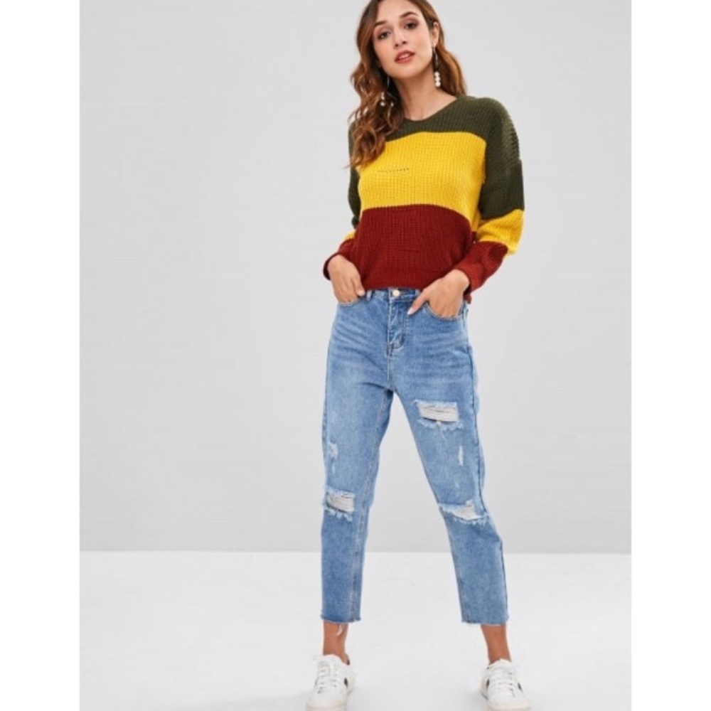 Zaful Frayed Ripped Mom Jeans